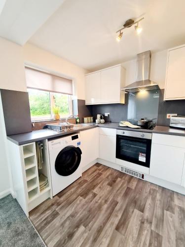 Konyha, Modern 2 bedroom apartment in Historical Spa town in Droitwich Konyha, Modern 2 bedroom apartment in Historical Spa town in Droitwich