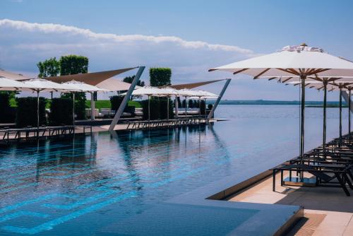 Swimmingpool, SunRay Resort&Spa in Pischanka Landsby Swimmingpool, SunRay Resort&Spa in Pischanka Landsby