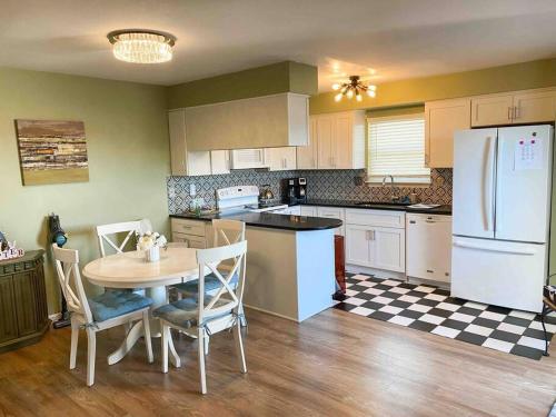 מתקני המלון, Welcome to Your Coastal Retreat in Kitty Hawk,NC in קיטי חוק(אן סי) מתקני המלון, Welcome to Your Coastal Retreat in Kitty Hawk,NC in קיטי חוק(אן סי)
