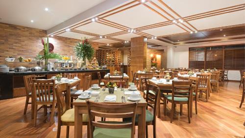 Ресторан, Hotel Habitel Select in Bogotá Ресторан, Hotel Habitel Select in Bogotá