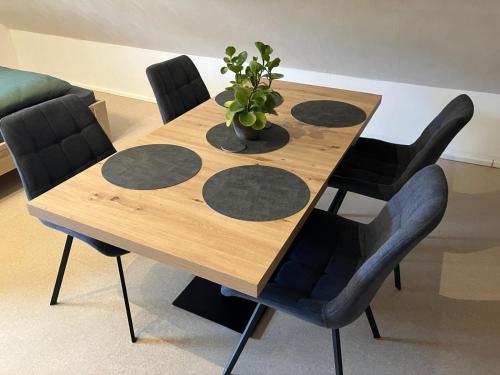 Létesítmények, Große Ferienwohnung mit Küche in der Nähe von Hamburg (Große Ferienwohnung mit Kuche in der Nahe von Hamburg) in Elmshorn Létesítmények, Große Ferienwohnung mit Küche in der Nähe von Hamburg (Große Ferienwohnung mit Kuche in der Nahe von Hamburg) in Elmshorn