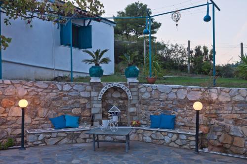 Kert, Aelia Studios in Koukounaries Beach Kert, Aelia Studios in Koukounaries Beach