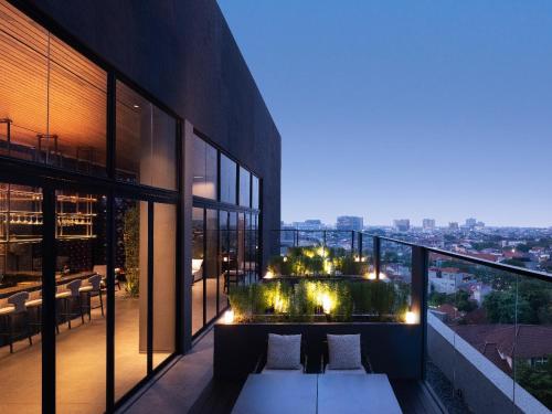 Pub/salon, REZ Hotel Semarang in Simpang Lima Pub/salon, REZ Hotel Semarang in Simpang Lima