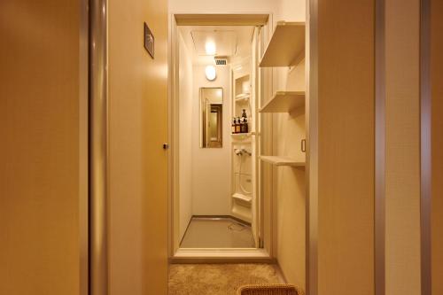 Bathroom, CAPSULE HOTEL CONTINUE NijojoKita in Kyoto Bathroom, CAPSULE HOTEL CONTINUE NijojoKita in Kyoto