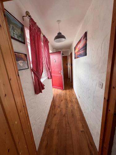 Exterior view, Mia's Self Catering Holiday Cottage Donegal in Dunglow Exterior view, Mia's Self Catering Holiday Cottage Donegal in Dunglow