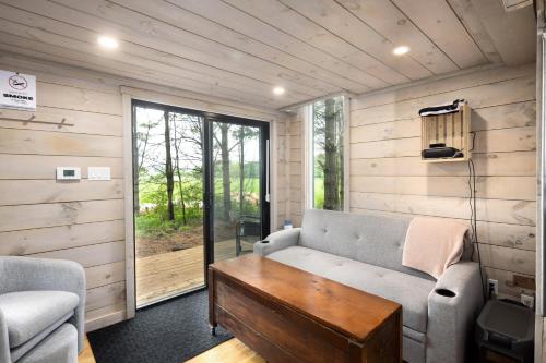 Little Cabin in the Pines in Owen Sound Little Cabin in the Pines in Owen Sound