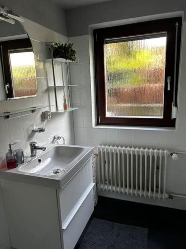 Fürdőszoba, Ruhige Wohnung am Ortsrand - nahe KIT-Campus Nord in Eggenstein-Leopoldshafen Fürdőszoba, Ruhige Wohnung am Ortsrand - nahe KIT-Campus Nord in Eggenstein-Leopoldshafen
