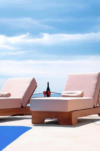 Dream Beyond Luxury Apartments in ออร์มอส คูมิคอน Dream Beyond Luxury Apartments in ออร์มอส คูมิคอน