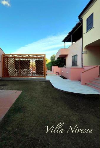 Kert, Villa Nivessa in Straulas Kert, Villa Nivessa in Straulas
