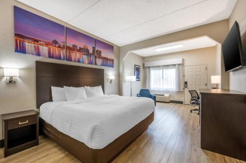 Clarion Pointe Louisville East in Louisville (KY) Clarion Pointe Louisville East in Louisville (KY)