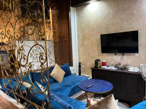 Lovely flat in nice garden in Souissi Lovely flat in nice garden in Souissi