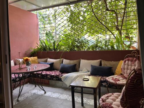 Lovely flat in nice garden in Souissi Lovely flat in nice garden in Souissi
