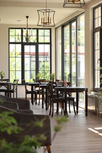 Makanan dan Minuman, REDROOF country house hotel in Goris Makanan dan Minuman, REDROOF country house hotel in Goris
