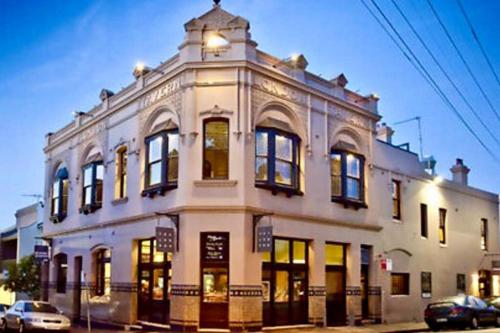 Ideal Location 3 bdr Paddo Terrace Parking & Pets in Paddington Ideal Location 3 bdr Paddo Terrace Parking & Pets in Paddington
