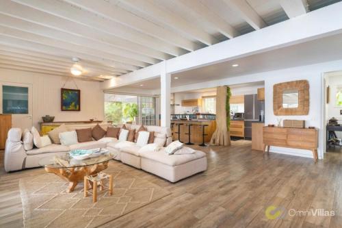 Luxurious 4BR Villa in Farehau Luxurious 4BR Villa in Farehau