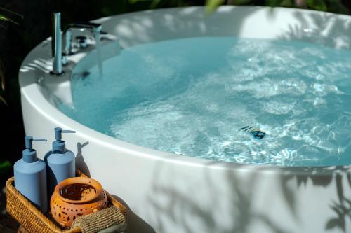 Facilities, Amara Private Pool Villa in Prasat Bakong Facilities, Amara Private Pool Villa in Prasat Bakong