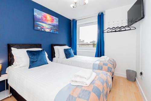 Wow! 2br, 2-bath 7 Mins To Station & Town