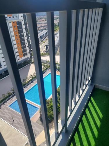 Swimming pool, KLIA Travel Homestay - 3R 2B - WIFI & NETFLIX in Kuala Lumpur Swimming pool, KLIA Travel Homestay - 3R 2B - WIFI & NETFLIX in Kuala Lumpur
