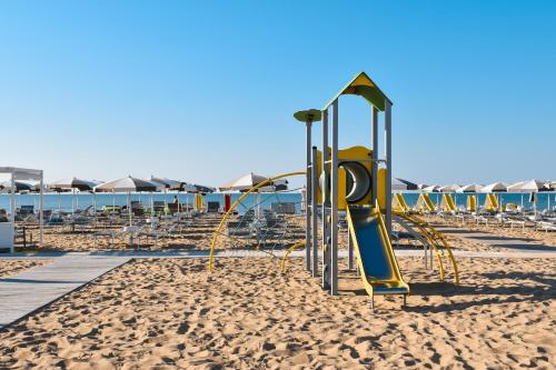 Beach, Hotel Luna in Bibione Beach, Hotel Luna in Bibione