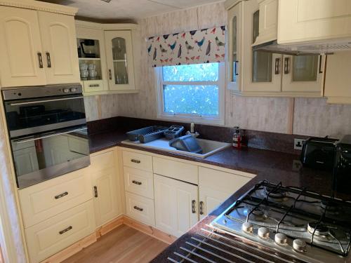 Konyha, Postwood Gardens Country Cabins in Kentisbeare Konyha, Postwood Gardens Country Cabins in Kentisbeare