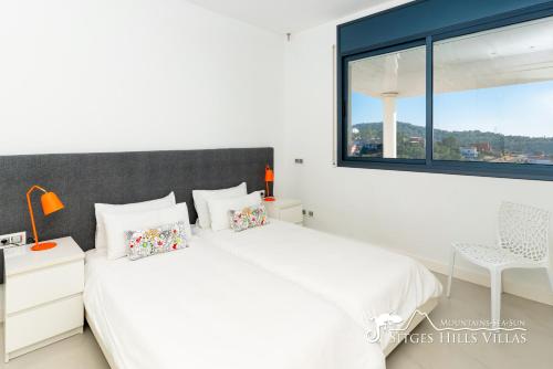 Super Villa Oasis Fab Sea and Sitges View with Private Pool and Air Conditioning in كوينت مار Super Villa Oasis Fab Sea and Sitges View with Private Pool and Air Conditioning in كوينت مار