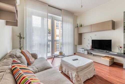 Brand New 2PAX WIFI - Via Denti