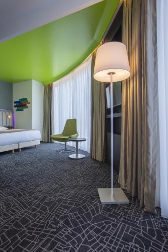 Guestroom, Park Inn by Radisson Istanbul Ataturk Airport in Küçükçekmece Guestroom, Park Inn by Radisson Istanbul Ataturk Airport in Küçükçekmece