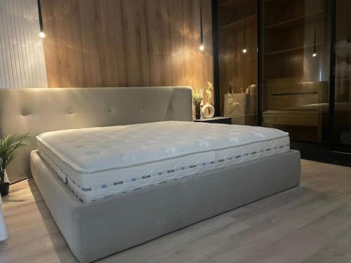 Amazing 2bed Apartment In Lake View Residence