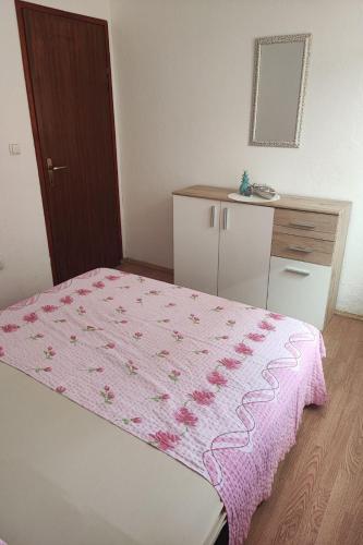 Two-Bedroom Apartment with Terrace image 7