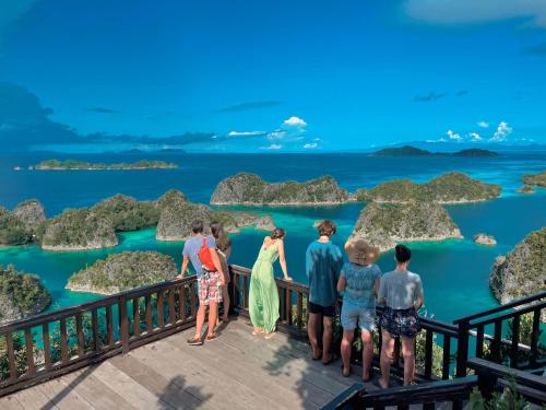 Tamaku house reef raja Ampat in Batang Pele Tamaku house reef raja Ampat in Batang Pele