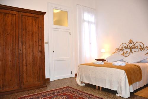 Ca' del Moro, central apartment