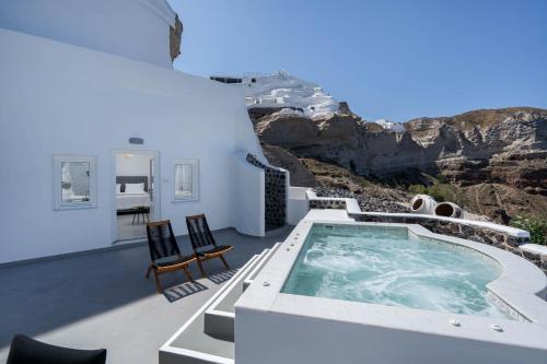 Petit Palace Suites in ميساريا Petit Palace Suites in ميساريا