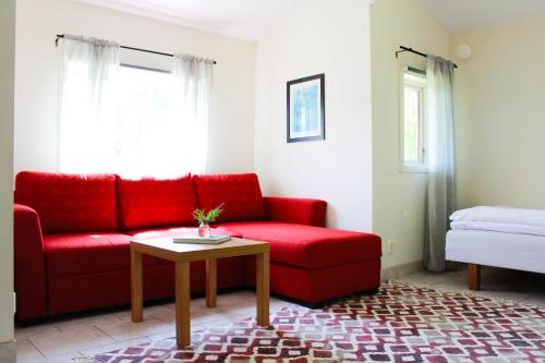 Skårs gård (Skars gard) in Falkenberg Skårs gård (Skars gard) in Falkenberg