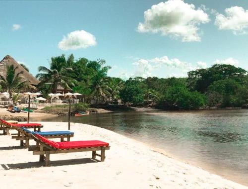 Pousada Tambazulik Beach Club in Пітімбу Pousada Tambazulik Beach Club in Пітімбу