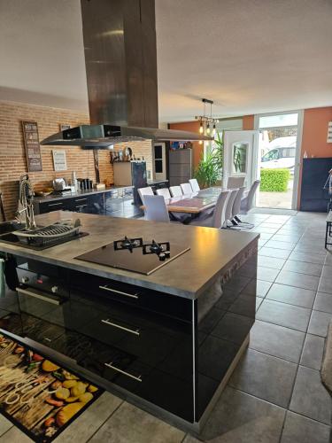 LA MEUTE in Mars Sur Allier LA MEUTE in Mars Sur Allier