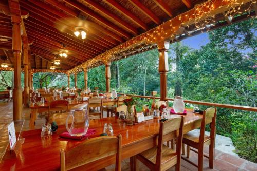 Restaurante, Ian Anderson Caves Branch Jungle Lodge in Belmopan Restaurante, Ian Anderson Caves Branch Jungle Lodge in Belmopan
