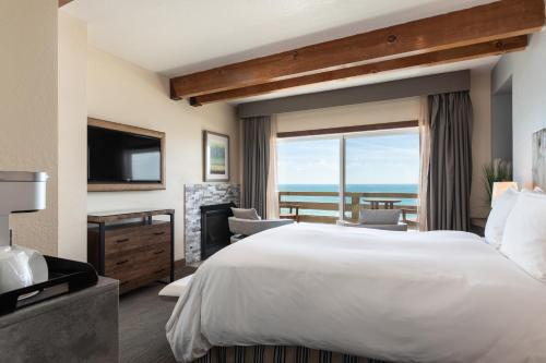 Cypress Inn on Miramar Beach in Half Moon Bay Cypress Inn on Miramar Beach in Half Moon Bay