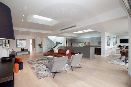 Kanangra - A Superb House on Sydney Harbour in Darling Point Kanangra - A Superb House on Sydney Harbour in Darling Point