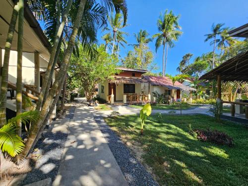 The mellow mango in Baan Klong Khong The mellow mango in Baan Klong Khong