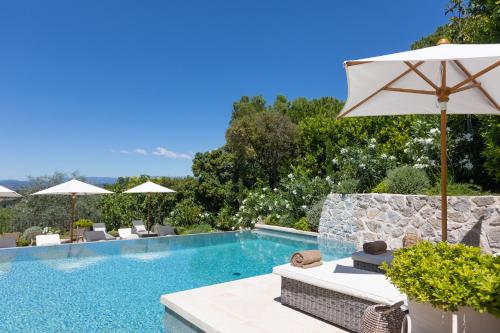Zwembad, Mougins Luxury Retreats in Mougins Zwembad, Mougins Luxury Retreats in Mougins