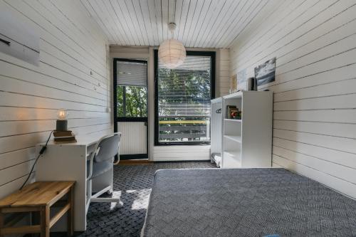 設施, Kastytis in 內林加 設施, Kastytis in 內林加