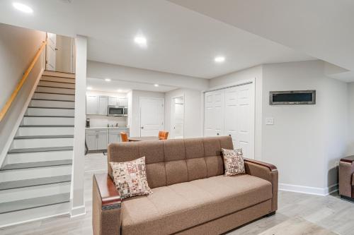 Quaint Stafford Apartment with Electric Fireplace! in สตาฟฟอร์ด (VA) Quaint Stafford Apartment with Electric Fireplace! in สตาฟฟอร์ด (VA)