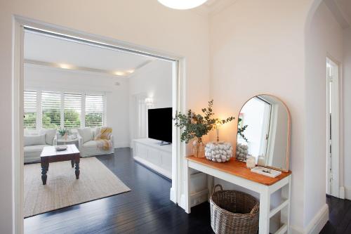 A touch of Pink, Bellevue Hill IH in Bellevue Hill A touch of Pink, Bellevue Hill IH in Bellevue Hill