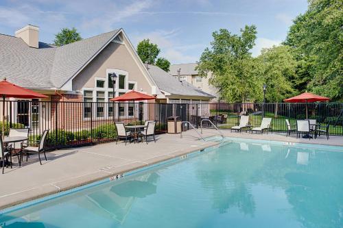 Swimming pool, Residence Inn Atlanta Norcross/Peachtree Corners in Peachtree Corners Swimming pool, Residence Inn Atlanta Norcross/Peachtree Corners in Peachtree Corners
