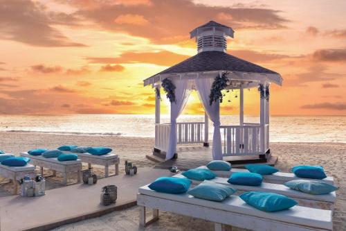 Bankett-terem, The Westin Grand Cayman Seven Mile Beach Resort & Spa in Grand Cayman Bankett-terem, The Westin Grand Cayman Seven Mile Beach Resort & Spa in Grand Cayman