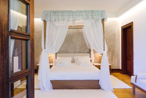 Villa Maria Caetana in Pacos De Ferreira Villa Maria Caetana in Pacos De Ferreira