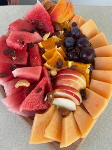 Food and beverages, IPN ROOMs in Ponari Food and beverages, IPN ROOMs in Ponari