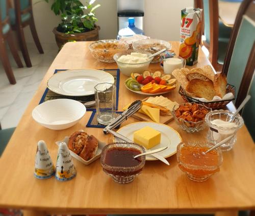 Makanan dan Minuman, Areni Lodge in Areni Makanan dan Minuman, Areni Lodge in Areni