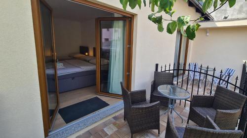 Балкон/тераса, Brne Rooms in Постойна Балкон/тераса, Brne Rooms in Постойна