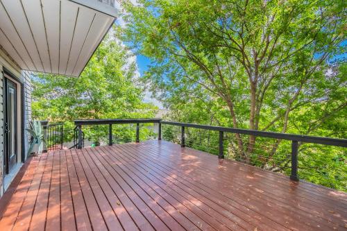 Pickleball Court Ping-Pong Fun Fireplace, Hot Tub Spacious Location Huge in פלנו(טי אקס) Pickleball Court Ping-Pong Fun Fireplace, Hot Tub Spacious Location Huge in פלנו(טי אקס)